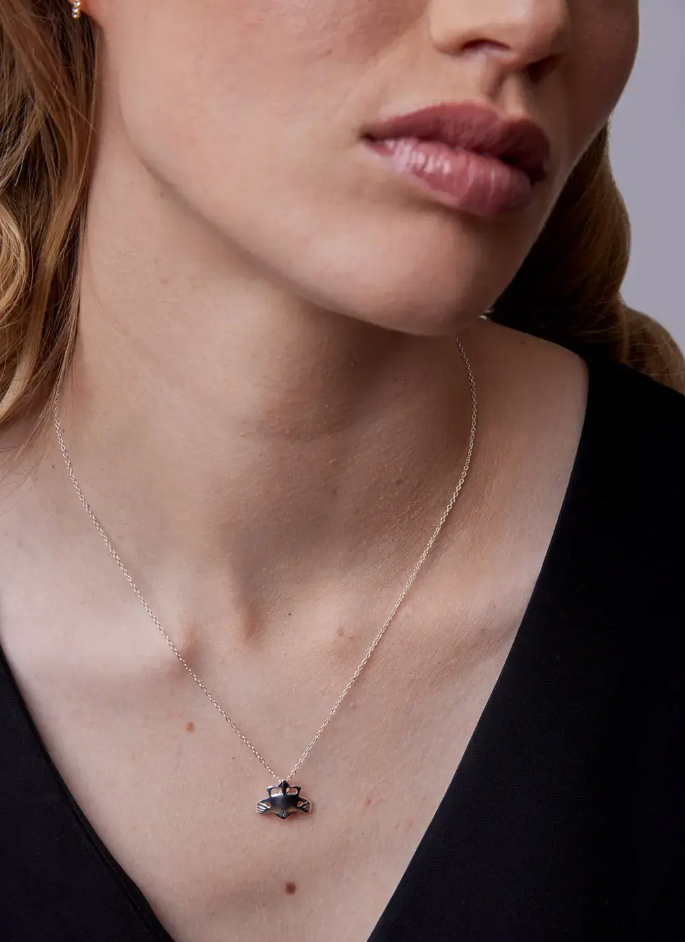 Sterling Silver Claddagh Floating Necklace